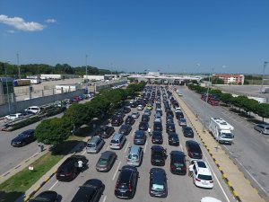 Kapıkule'de dönüş yoğunluğu sürüyor