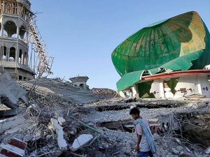 Endonezya’daki depremde ölü sayısı 387'ye yükseldi