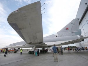 Rusya, yapay zekalı savaş uçağını tanıttı