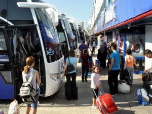 Otogarda bayram yoğunluğu başladı