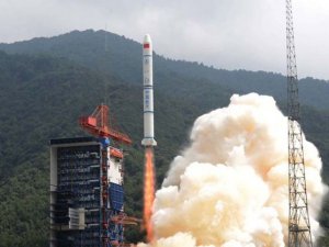 Çin, uzaya okyanus gözlem uydusu fırlattı
