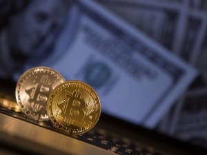 Uzmanlara en çok dolar, altın ve bitcoin soruldu