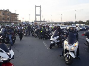 Motosikletçiler trafikte farkındalık eylemi düzenledi