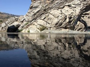 Diyarbakır çiftçisine belediyeden sulama kanalı desteği