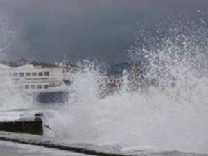 Marmara Deniz'ine fırtına engeli