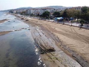 Yalova'da deniz 25 metre çekildi