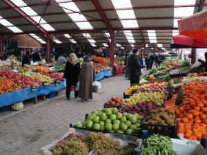 Pazardaki fiyatlar düşüşe geçmeye başladı