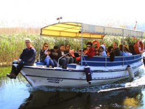 Akyaka’da tekne sezonu erken başladı