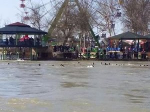 Dicle Nehri'nde tekne battı: 40 ölü