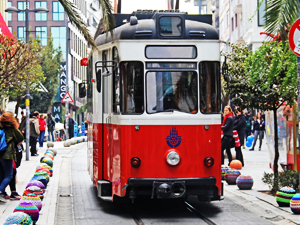 İstanbul, üçüncü nostaljik tramvayına kavuşuyor