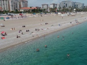 Antalya 4,5 ayda nüfusu kadar yabancı turist ağırladı