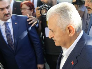 Binali Yıldırım'dan İmamoğlu'na tebrik