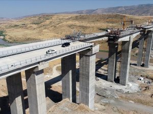 Hasankeyf-2 Köprüsü'nde son 30 metre