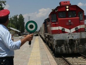 Yarın İlk Seferine Çıkacak Ankara Ekspresi’nin Biletleri Yok Satıyor