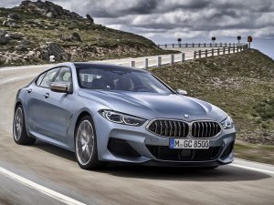 BMW 8 Serisi Gran Coupé 4 Koltukta da Spor Otomobil Keyfi Sunuyor