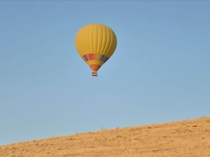 Mardin'de ilk sıcak hava balonu havalandı