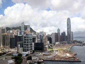 Hong Kong Havalimanı'nda güvenlik tedbirleri artacak
