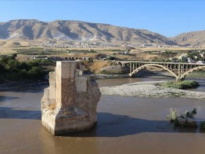 Hasankeyf-2 Köprüsü'nün iki yakası birleşti