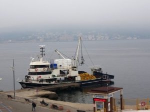 Çanakkale Boğazı sis nedeniyle gemi trafiğine kapatıldı