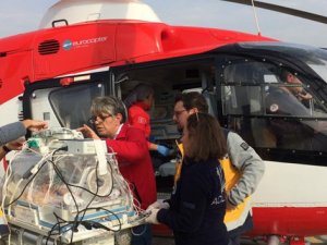 Ambulans uçak prematüre bebek için havalandı