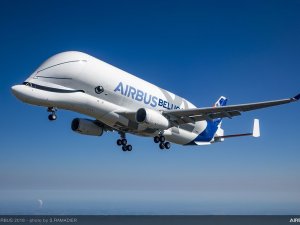 Airbus'ın yeni nakliye uçağı Belugaxl'in motoru Rolls-Royce Trent 700