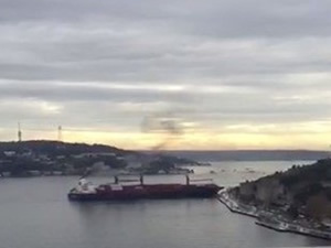 İstanbul Boğazı'nda Liberya bandıralı gemi karaya oturdu