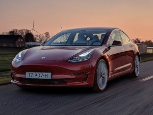 Tesla, Çin’deki üç aylık üretiminin tamamını şimdiden sattı