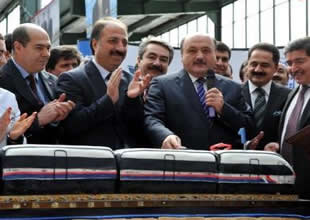 Hızlı trenin 1.yılında tören düzenlendi