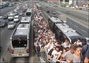 Beylikdüzü metrobüs hattı ihalesi yapıldı