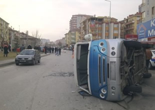 Ankara'da trafik kazası: 15 yaralı