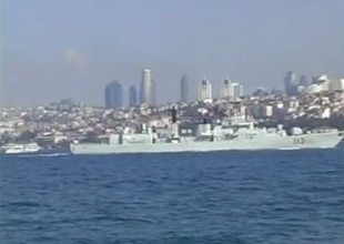 Çin savaş gemileri Boğaz'dan geçti