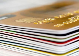 'Banka kredi kartına yüksek faiz' iddiası