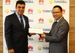 Huawei ve Turkcell'den Van'a destek