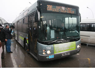 200 No'lu hat Kartal metrosuna kadar uzadı