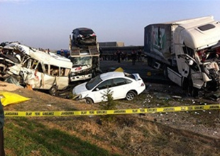 Konya'da zincirleme trafik kazası: 9 ölü