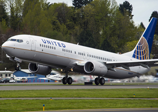 Boeing, 8 bininci 737'yi United'a teslim etti