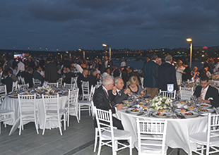 Gemi Brokerleri'nin yemeğine yoğun ilgi