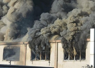Tuzla'da lojistik fabrikasında yangın çıktı