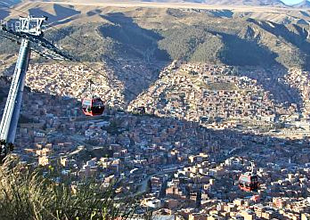Dünyanın en yüksek teleferiği Bolivya'da