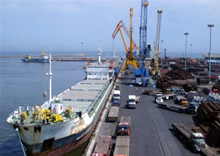 İran'a gelen yabancı ticari gemiler artıyor