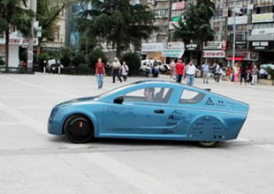 Türk üniversite öğrencileri yerli otomobil yaptı !