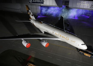 ETIHAD, yeni uçağı A380'un tanıtımını yaptı