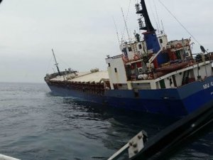 MDF yüklü gemi Tuzla açıklarında yan yattı