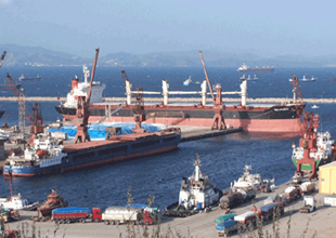 Çelebi Bandırma Limanı'na 172 kazık çakıldı