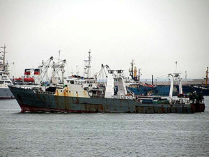 Rusya'da balıkçı teknesi battı, 54 ölü, 15 kayıp