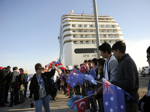 Kruvaziyer gemileri Çanakkale'ye 10 günde 20 bin yolcu taşıdı