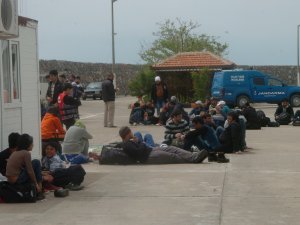 Anamur’da 426 mülteci ve 10 gemi mürettebatı yakalandı