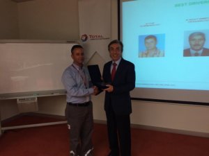 TOTAL Oil Türkiye’den OMSAN sürücüsüne  “2014 Yılının En İyi Sürücüsü” ödülü