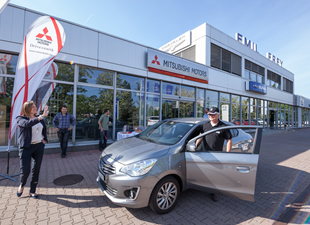 Mitsubishi Attrage’dan yeni bir tasarruf rekoru: İsviçre-Macaristan arasını  sadece bir depo benzinle gitti