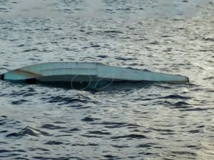 Maldivler'de deniz uçağı denize battı